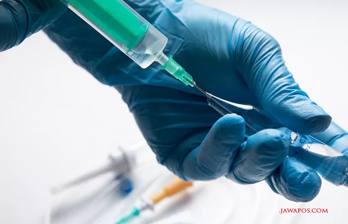 HARUS WASPADA: Tiap tahun ada jatah vaksin rabies di Kabupaten Blitar. Namun jumlahnya tersbatas, dibadingkan dengan animo masyarakat.