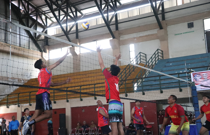 ADU SKIL: Pertandingan Kapolres Cup di Gor Lempu Peteng Tulungagung, Selasa (7/11/2023).
