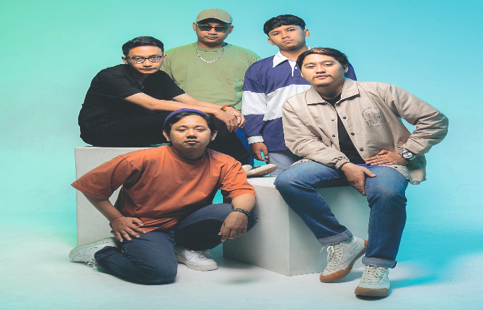 KREATIF: Band Sutter digawangi lima anak muda asal Tulungagung ini berhasil menciptakan lima single lagu dalam minialbum.