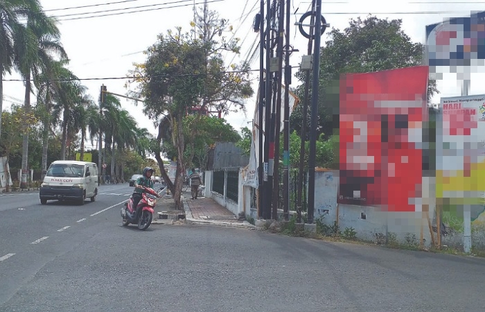 CURI START: Beberapa APK muncul usai dilakukan penertiban oleh Bawaslu Kota Blitar, Rabu (15/11/2023) lalu.