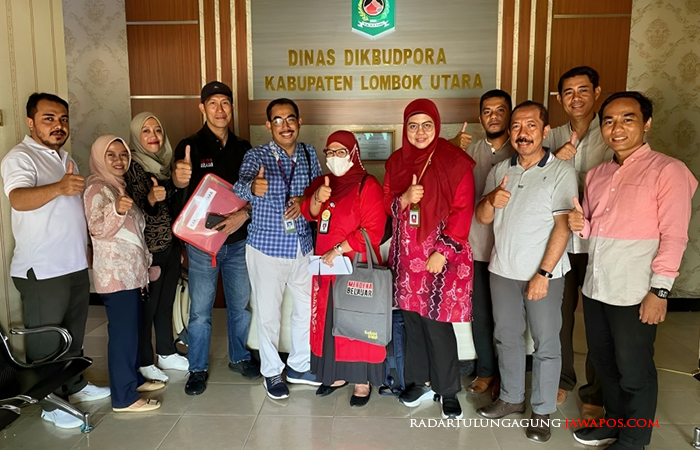 Kemendikbud bersama Tim  UNU Blitar dan Dikbudpora Kabupaten Lombok Utara dalam rangka monitoring dan evaluasi Program Kampanye Sekolah Sehat (KSS) di Kecamatan Gangga pada September 2023.