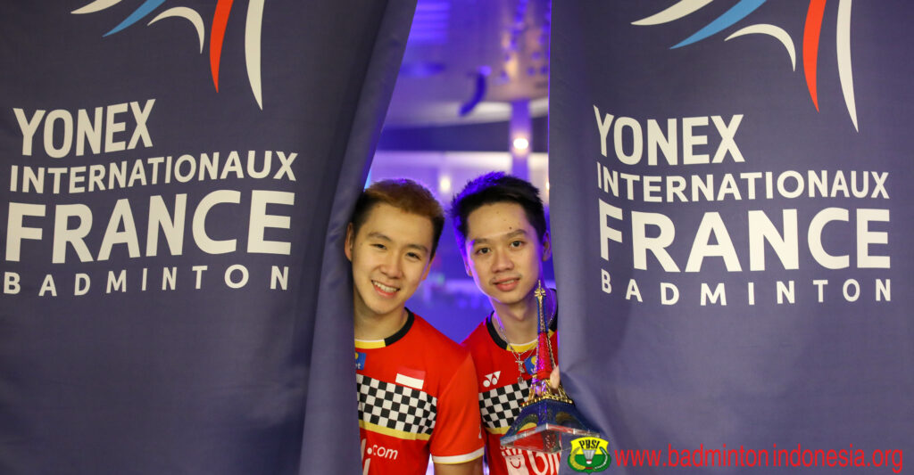 Atlet bulu tangkis spesialis ganda putra, Marcus Fernaldi Gideon (kiri) bakal debut di turnamen Syed Modi India International 2023.