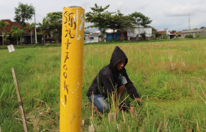 Salah satu lahan yang terdampak tol Kediri-Tulungagung, lokasinya terletak di Desa/Kecamatan Panggungrejo, Kabupaten Tulungagung.