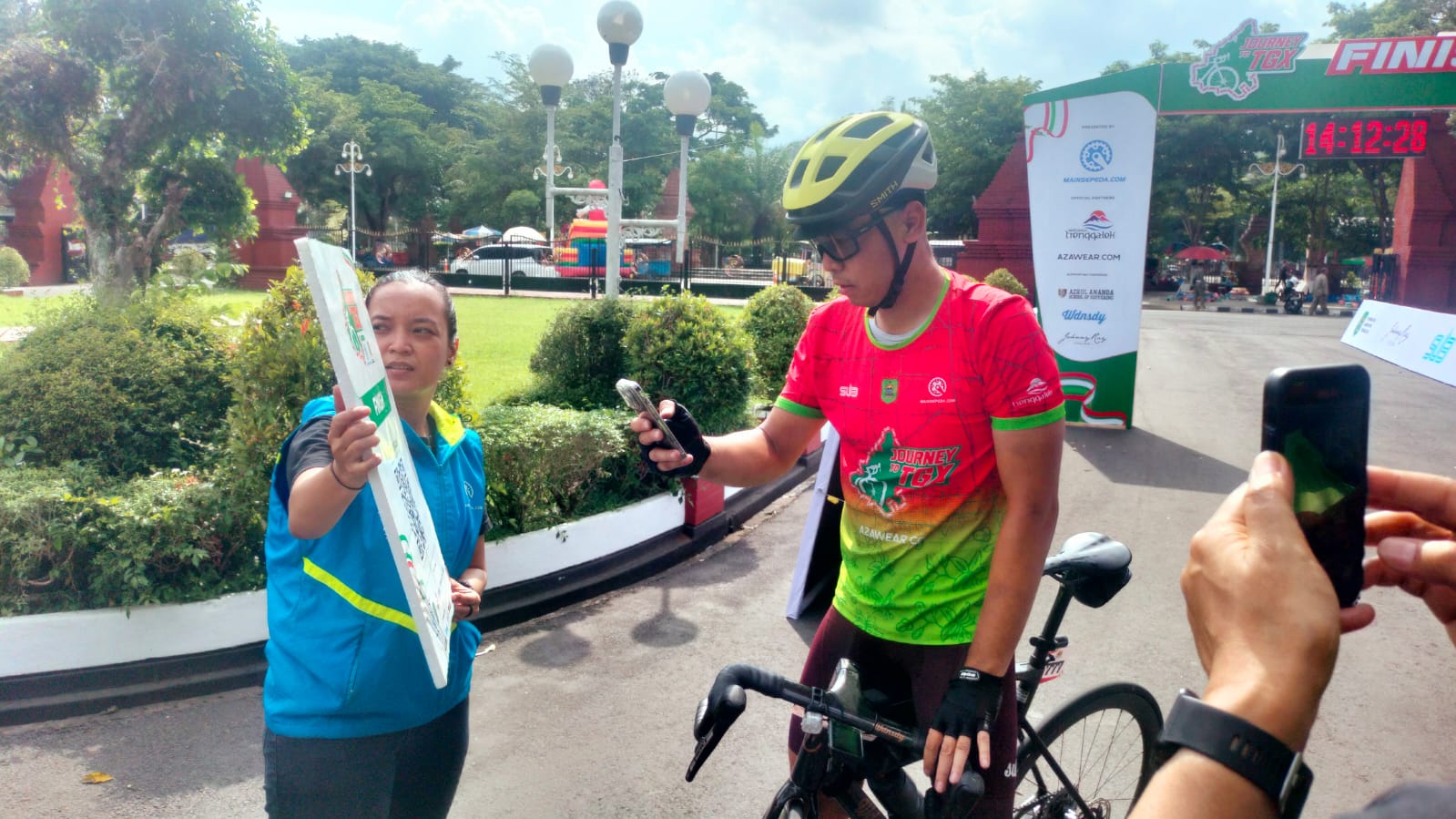 Abah Asril berhasil finish dalam Journey to TGX di Pendapa Manggala Praja Nugraha, Trenggalek, Sabtu (2/12/2023)