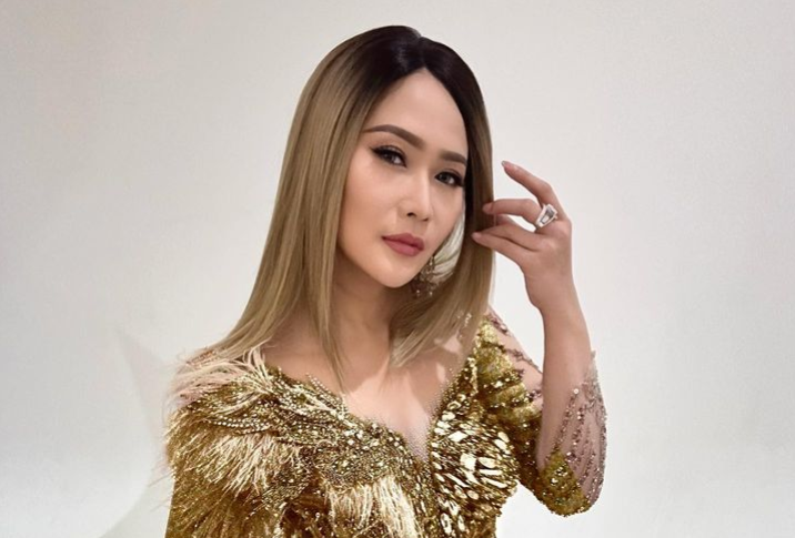 Pedangdut kondang, Inul Daratista melayangkan protes keras kepada Menparekraf Sandiaga Uno soal kenaikan pajak hiburan.