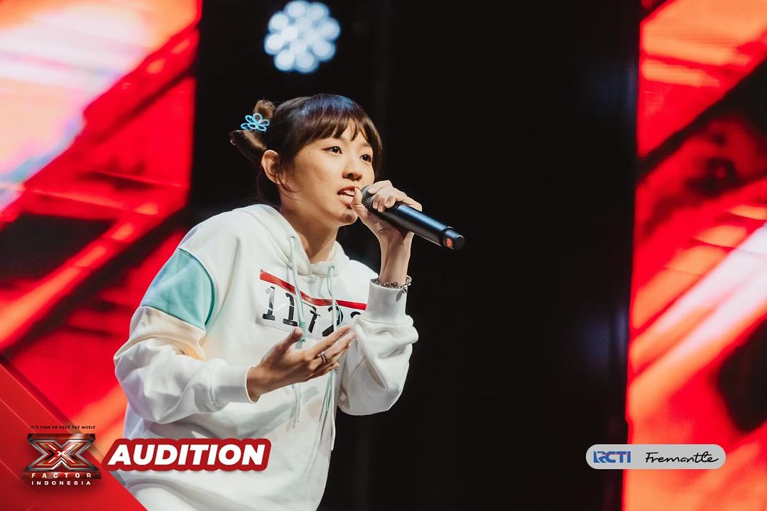 Pesona Febrianty saat tampil di X Factor Indonesia babak audisi.