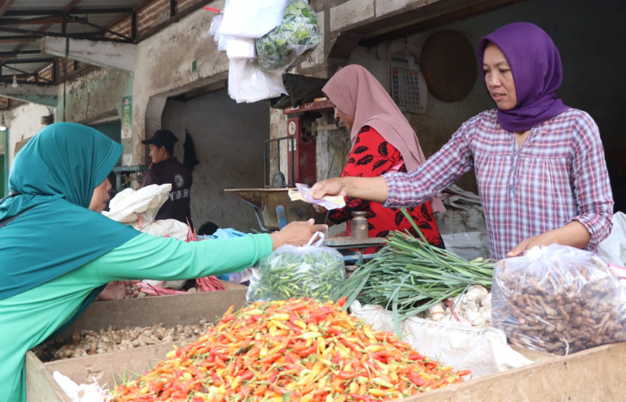 Bahan-bahan pokok diprediksi naik pada Ramadan mendatang.