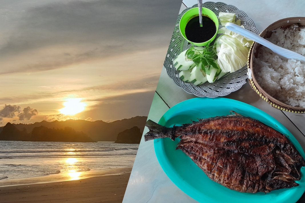 Kolase senja dan kuliner ikan bakar di Pantai Konang