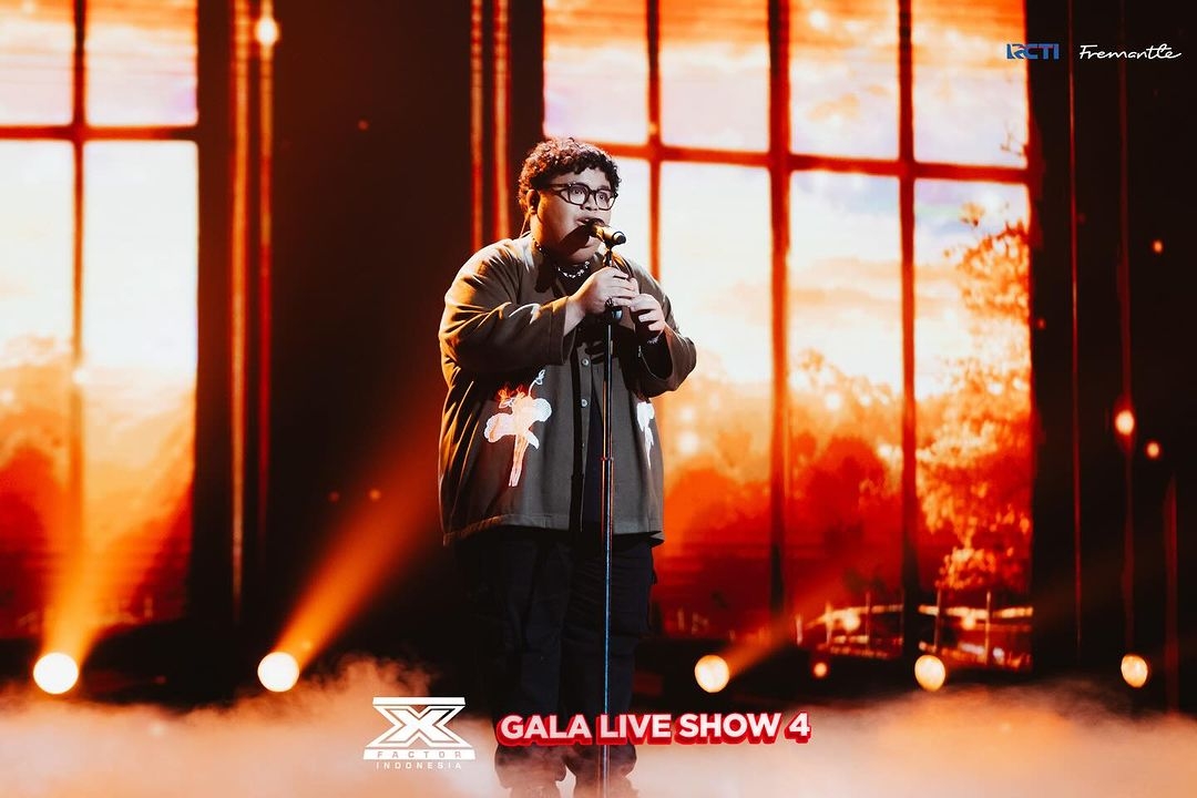 Penampilan Peter Holly X Factor Indonesia di Gala Live Show 4.