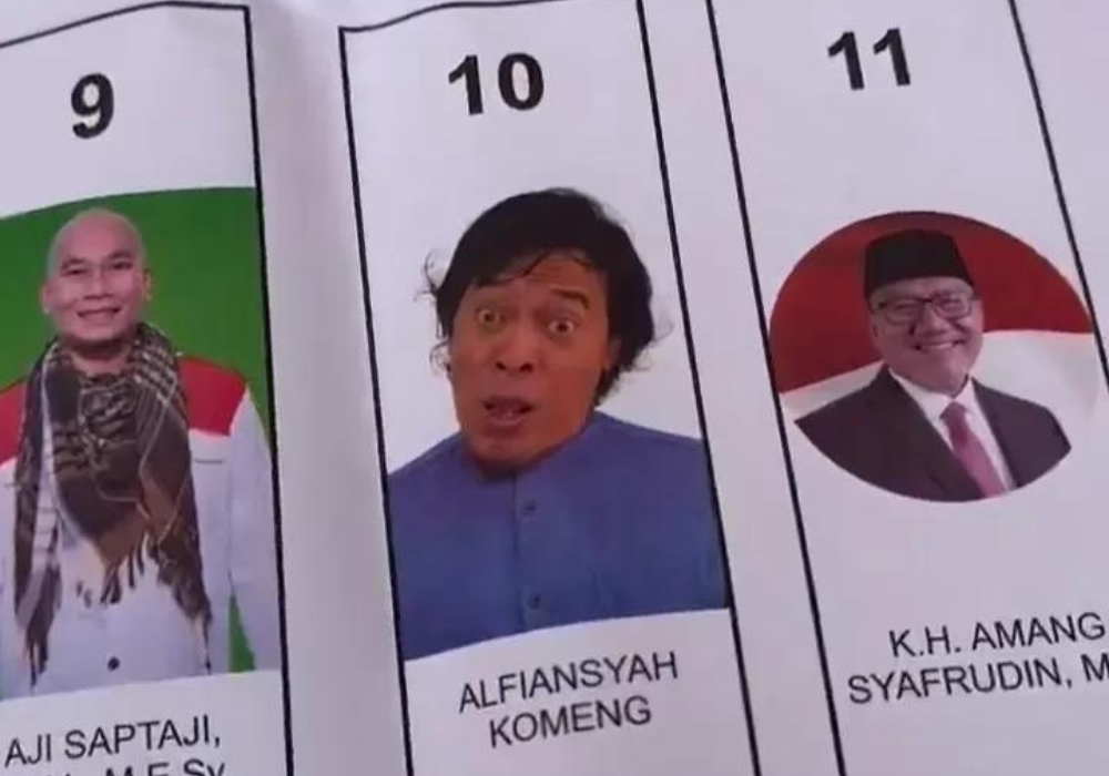 Foto komedian Komeng.