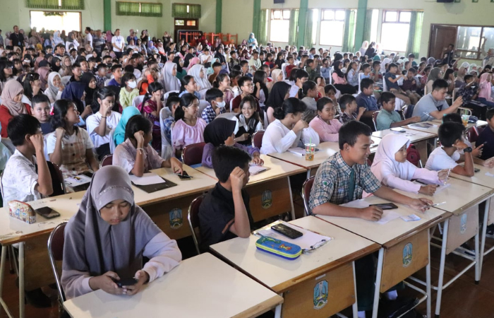Ratu Genza Olympiad: Tiket masuk anak didik berprestasi ke kancah Nasional.