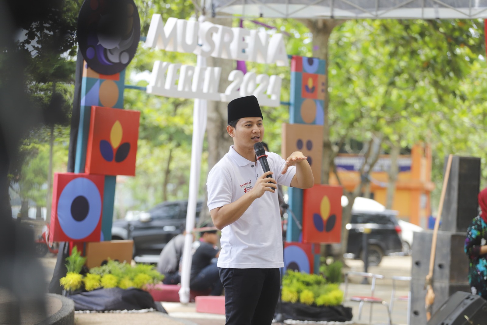 BUKAN LAGI MIMPI: Bupati Trenggalek Mochamad Nur Arifin memberikan sambutan membuka Musrena Keren di Prigi 360, Senin (4/3).