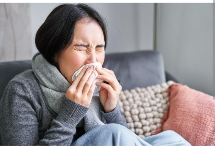 Ilustrasi orang terserang flu.