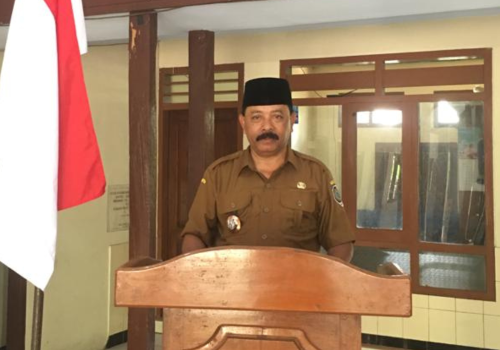 GEMAR KAMBING ETAWA: Kepala Desa Nglurup, Suji SAP.