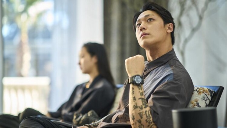 Fakta dibalik Tato Jimat Lee Do Hyun dalam film Exhuma