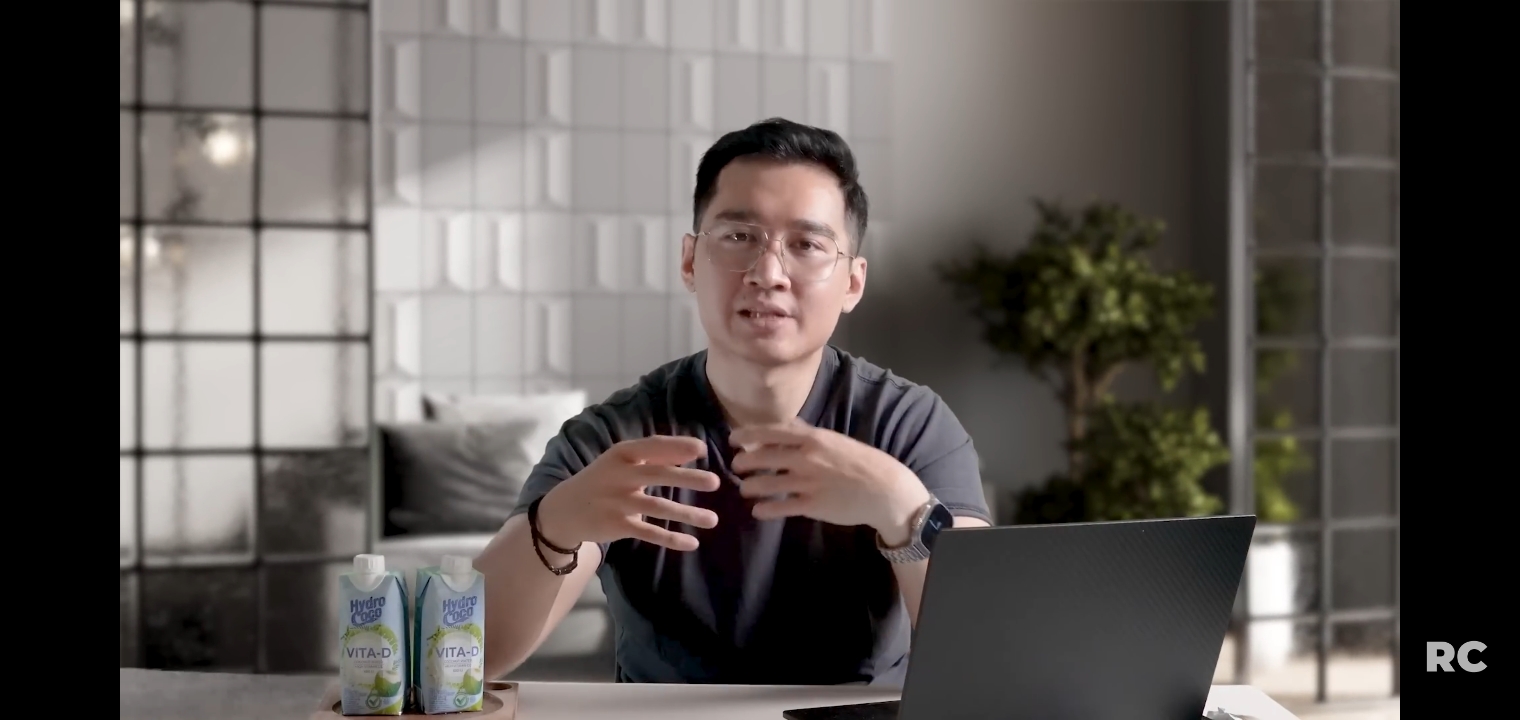 Raymond menjelaskan momentum bisnis Ramadan 2024 (SS YouTube Raymond Chin)