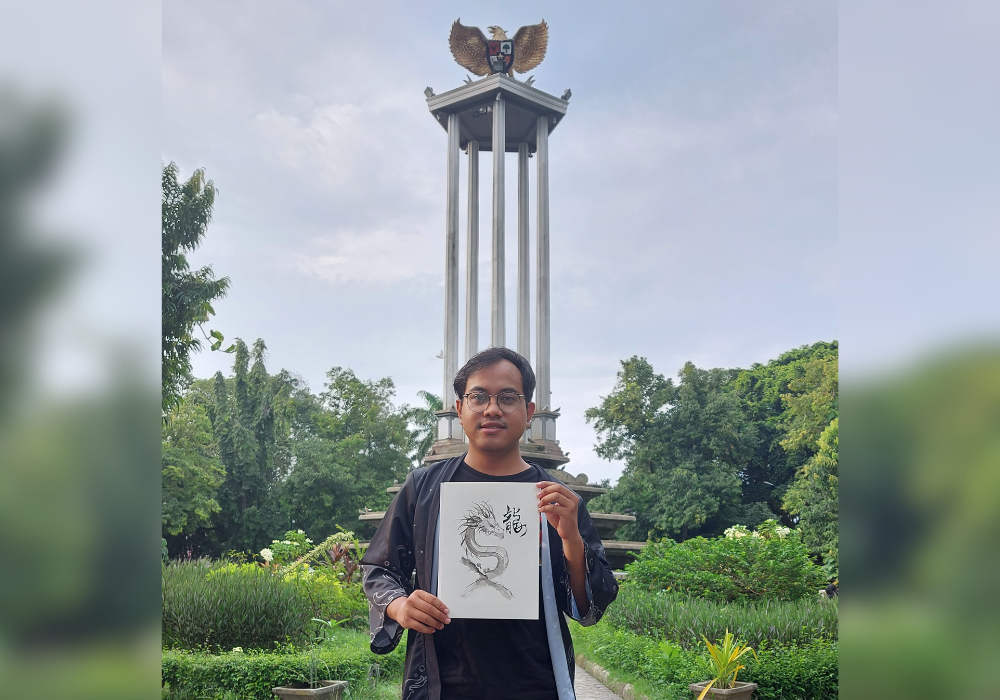 Ardika Sofi Badriawan, perajin kaligrafi yang sukses menembus pasar internasional.
