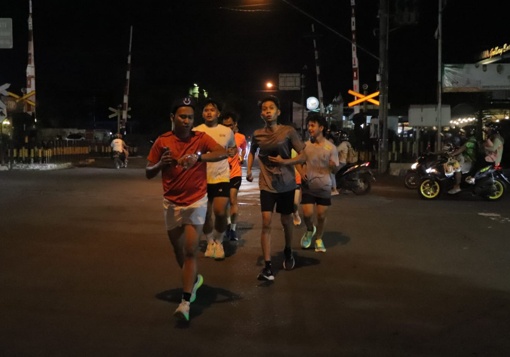 Komunitas Tulungagung Runners (Tagrunners) melaksanakan agenda ramadan night run untuk pertama kalinya di bulan ramadan ini.