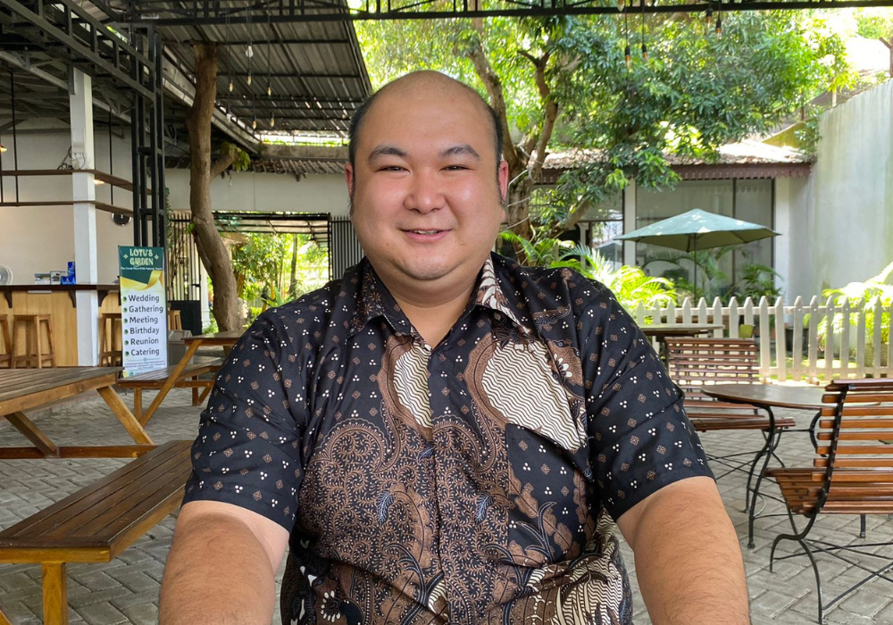 Begini kisah Martinus Ongkowijoyo memilih mualaf usai mempelajari tiga agama.