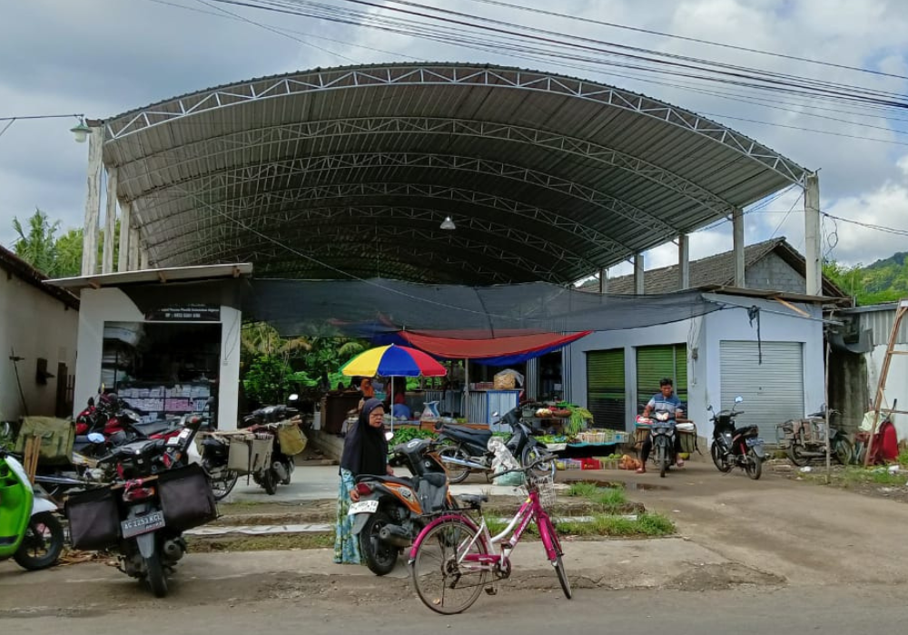 Penampakan pasar tradisional di Desa Joho, Kecamatan Kalidawir, pasca direnovasi.