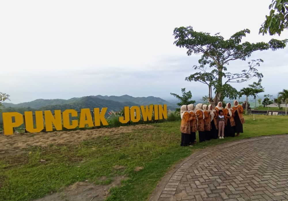 Desa wisata menjadi salah satu sektor  untuk meningkatkan pendapatan bumdes.