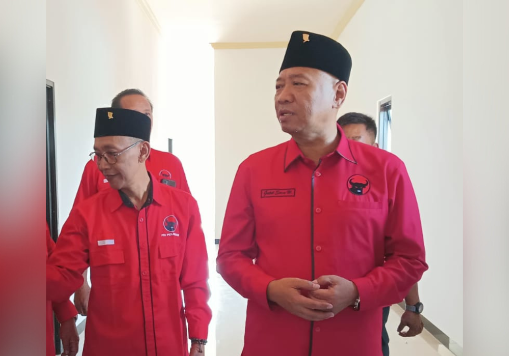 Kesuksesan Romo Wijoyo Group tidak terlepas dari keuletan dan tangan dingin Gatut Sunu Wibowo (kanan).