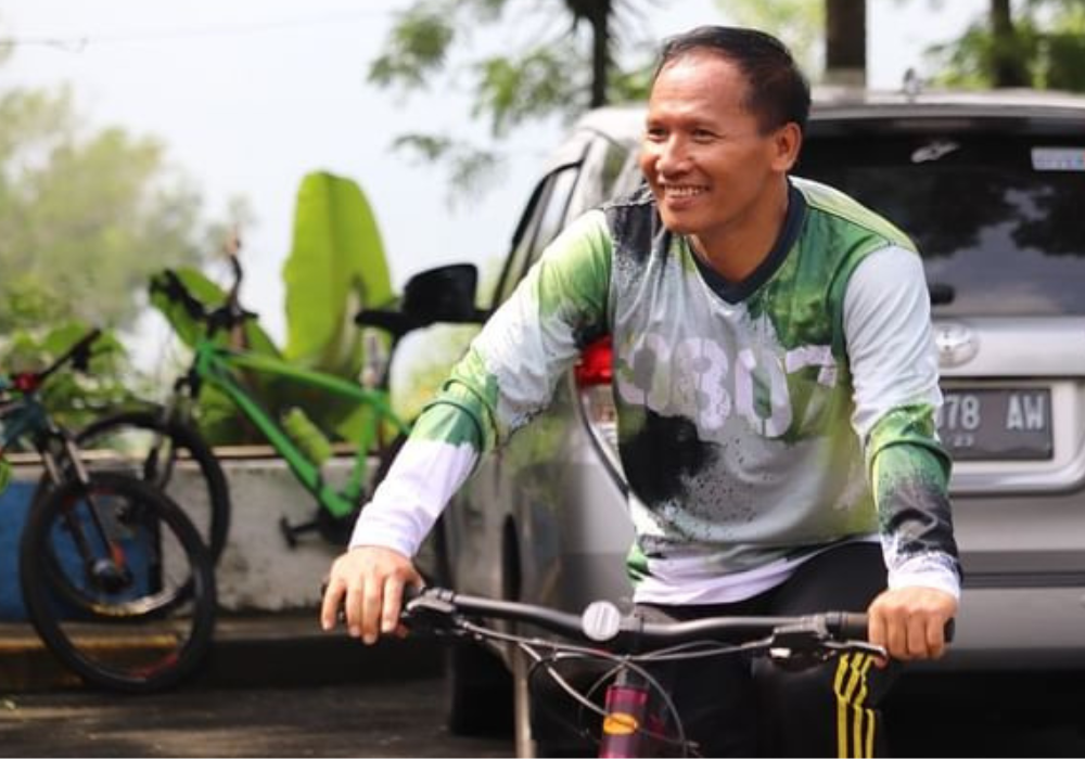 Ahmad Baharudin.