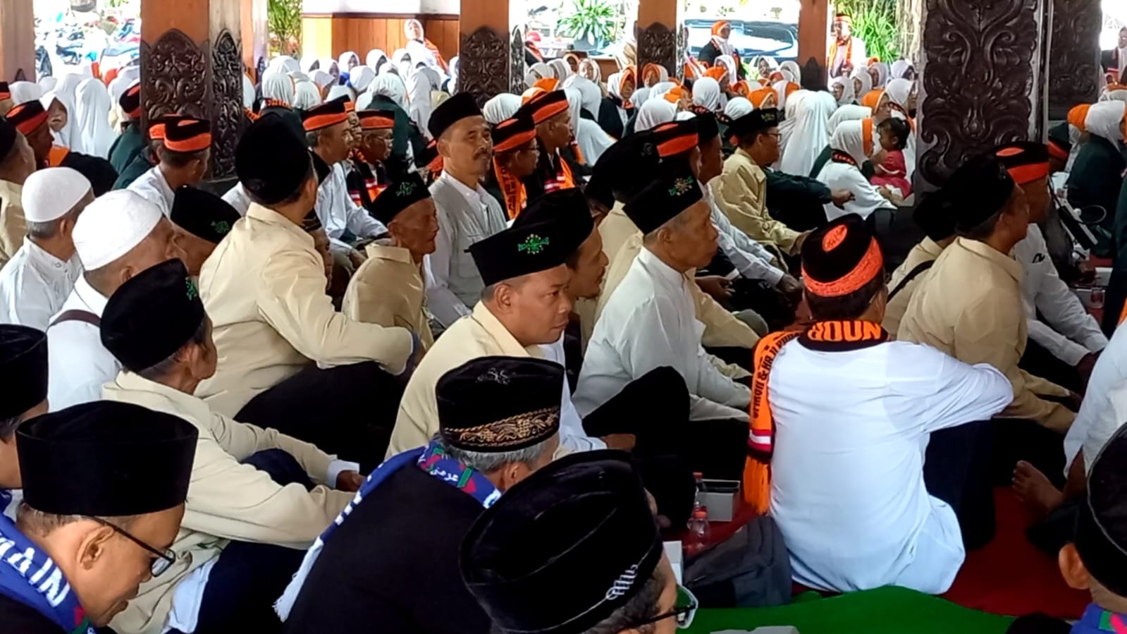 ANTUSIAS: Para JCH saat ikuti pembekalandi pendapa beberapa waktu lalu.