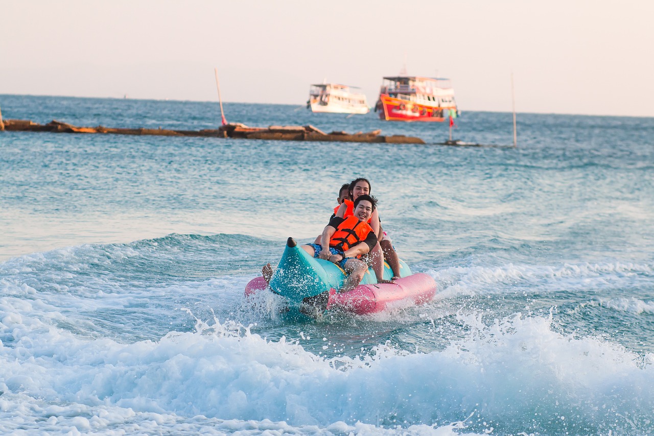 ilustrasi banana boat