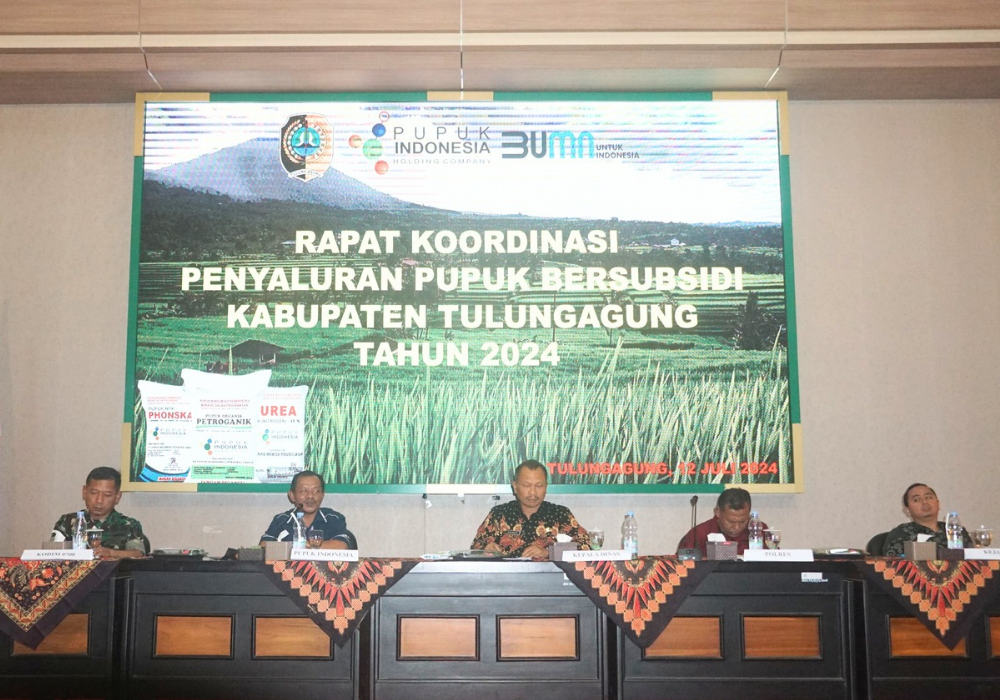Rapat koordinasi penyaluran pupuk bersubsidi Kabupaten Tulungagung 2024.