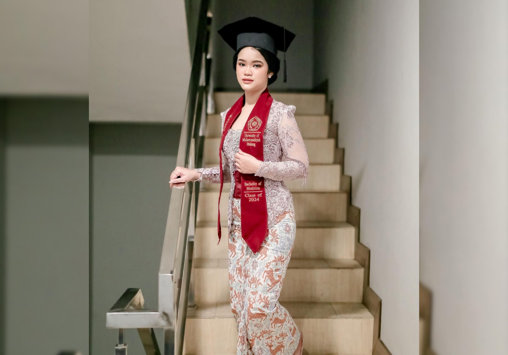Caption :   TREN : Hasil karya baju dari Vina Mode disesuaikan dengan model yang lagi booming saat ini.