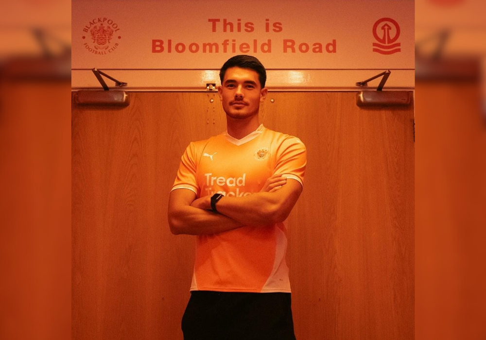 Elkan Baggott saat dikenalkan di club barunya Blackpool FC