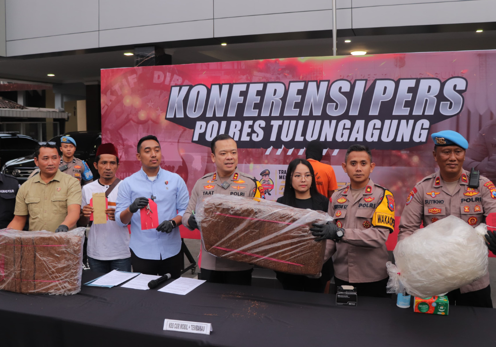 Polres Tulungagung merilis kasus pencurian kendaraan bermotor (curanmor) di wilayah hukum Tulungagung.