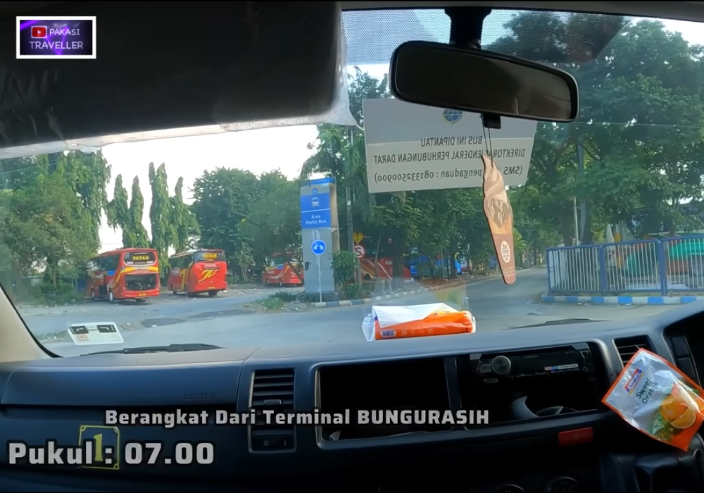 Pemberangkatan DAMRI dari Terminal BUNGURASIH - SIDOARJO