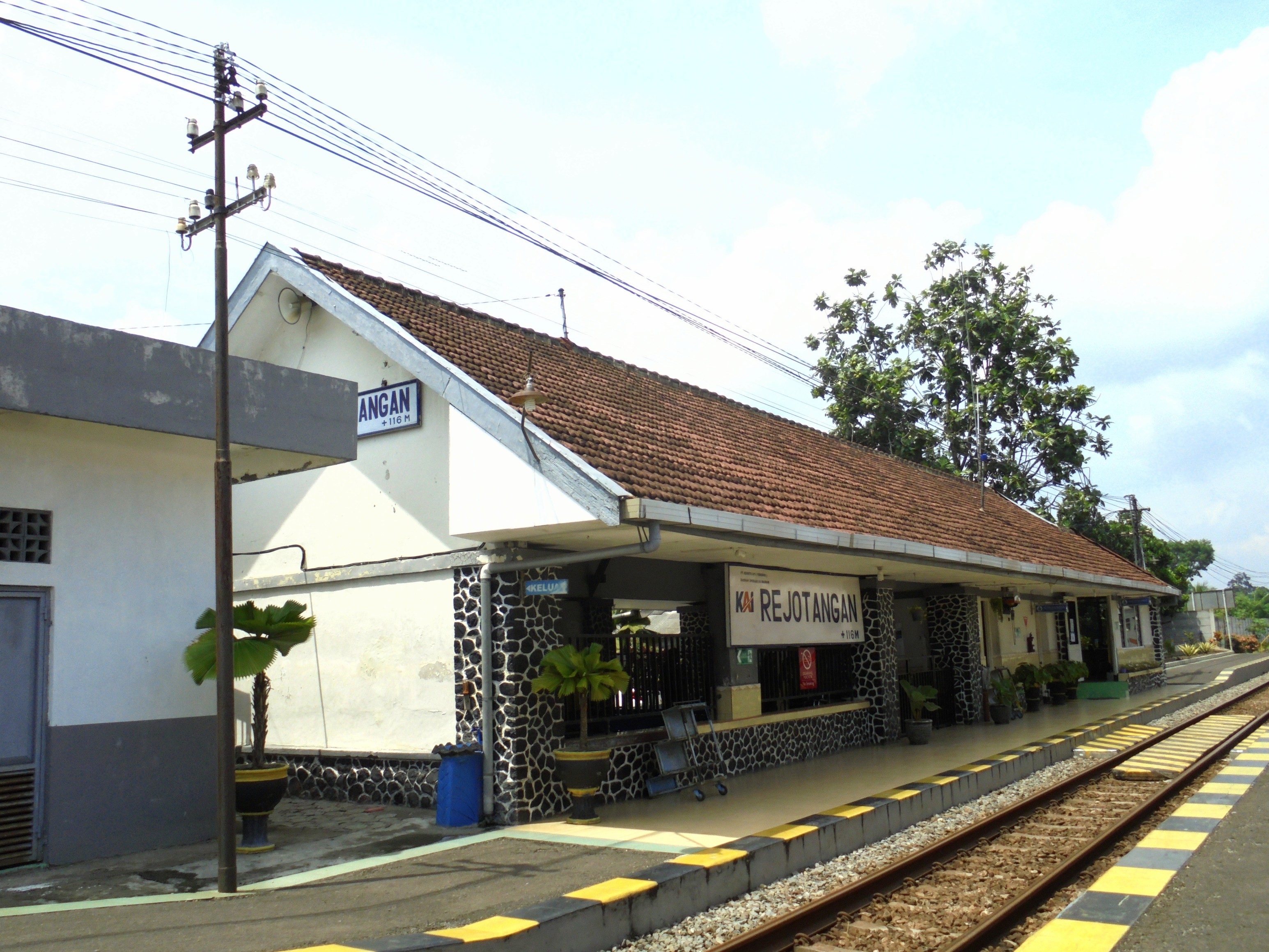 Stasiun Rejotangan (Wikipedia)