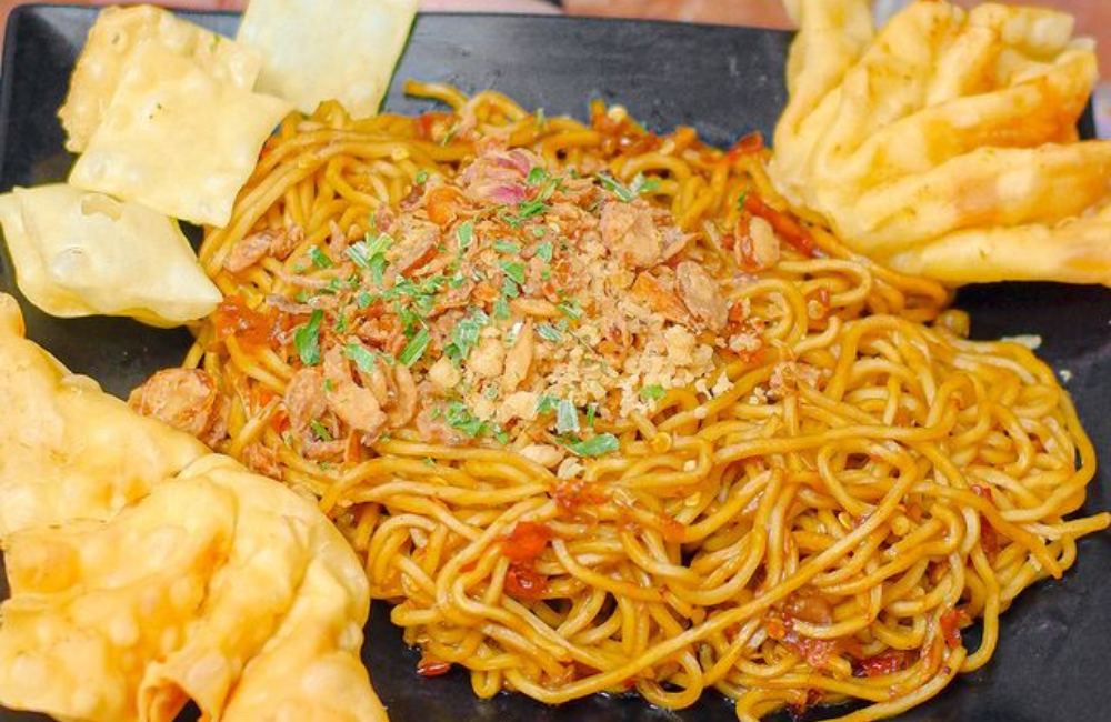 Mie Gacoan.