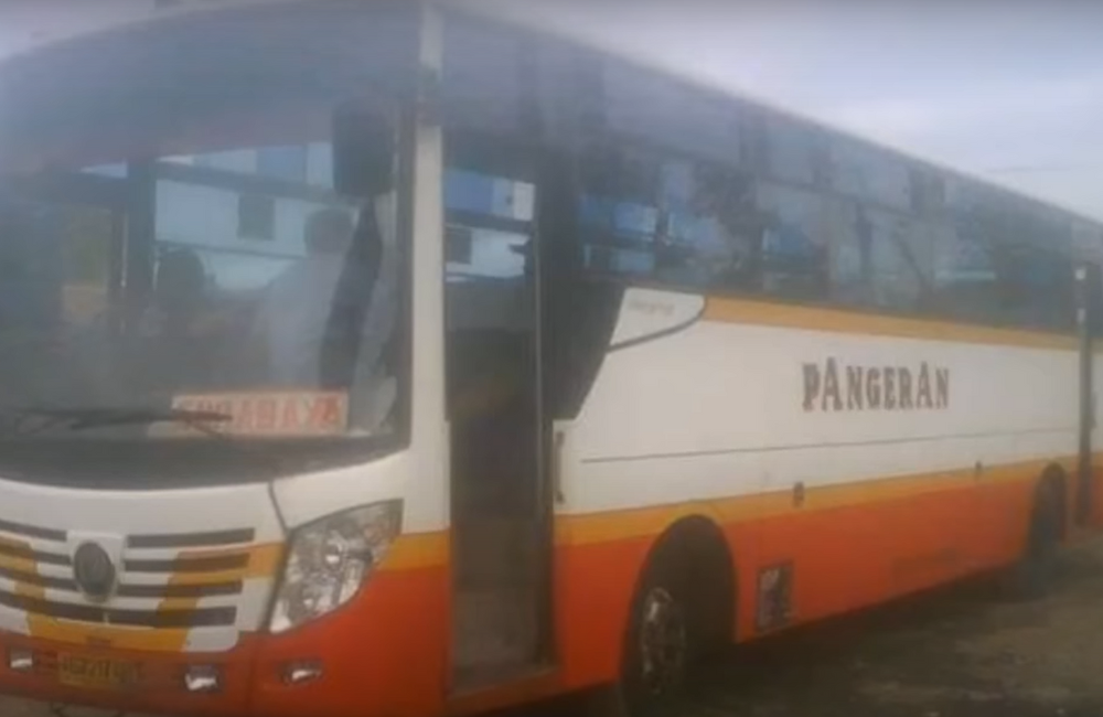 Foto Bus Pangeran.