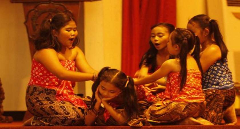 permainan tradisional cublek-cublek suweng