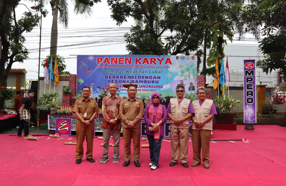 SUKSES: Pembukaan Program P5 SMPN 2 Tulungagung beri tampilan memukau&nbsp;dan&nbsp;kreatif.