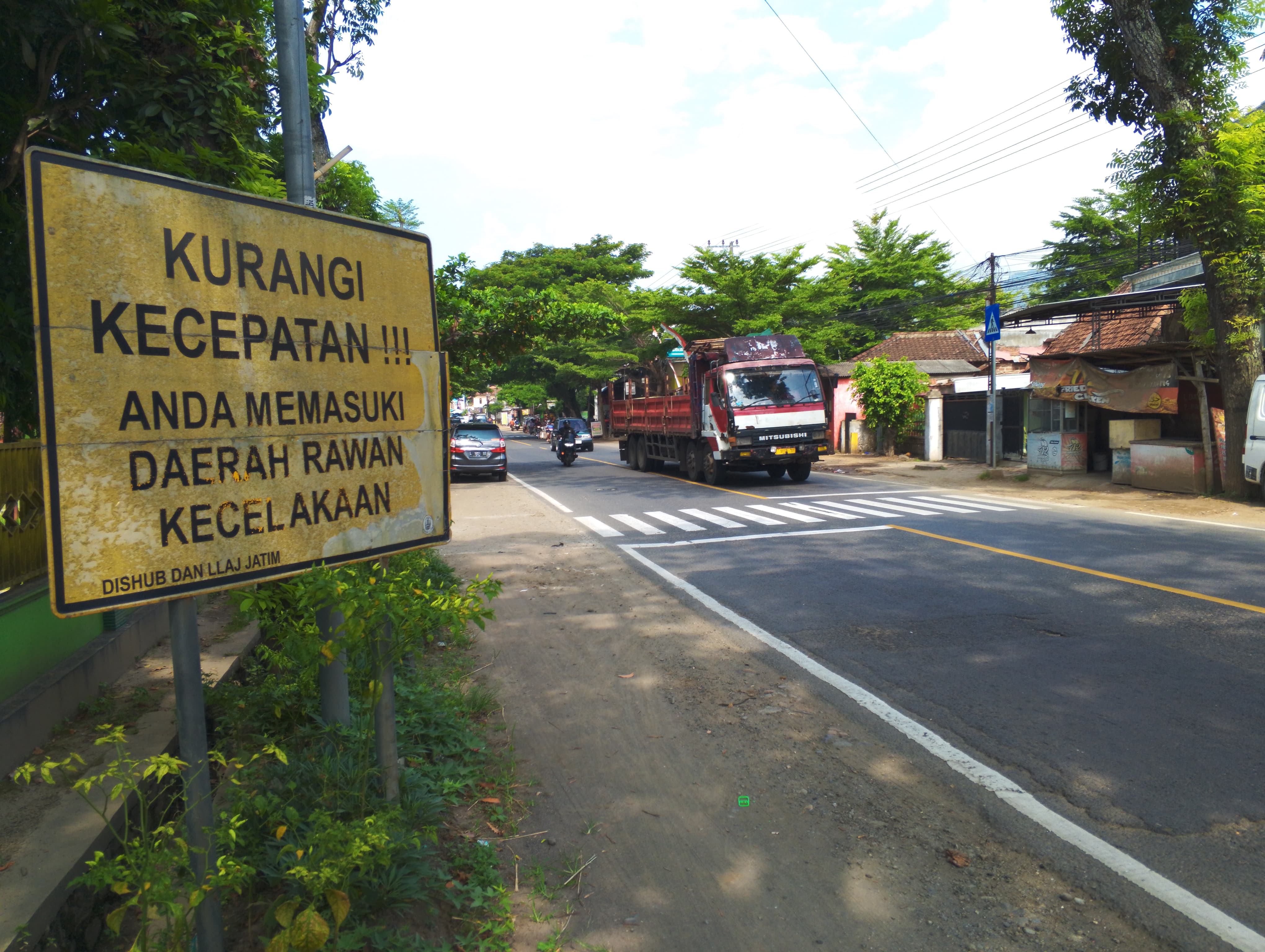 DILARANG MELINTAS: Kendaraan pengangkut barang akan dibatasi operasionalnya selama Nataru.