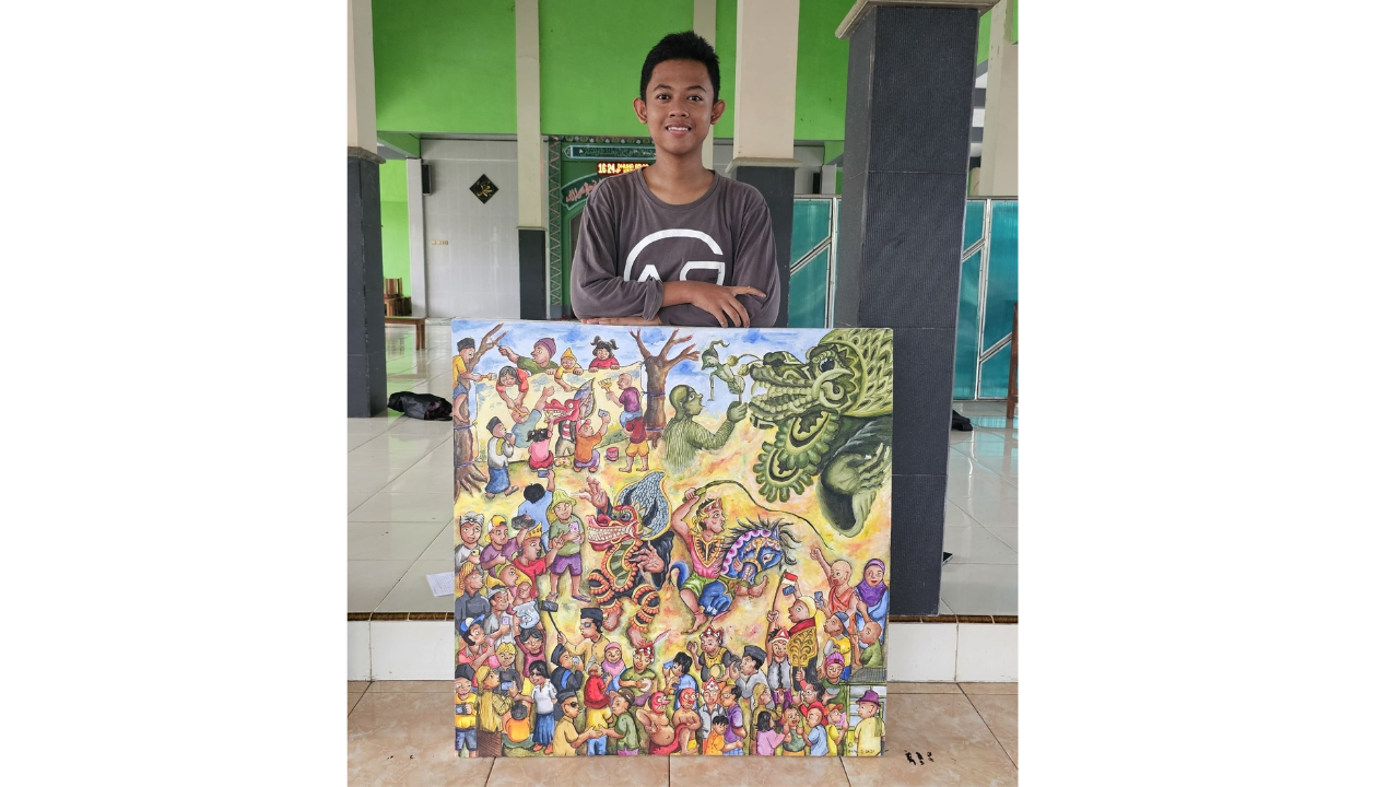 SARAT MAKNA: M Syaiful Huda menunjukkan karya lukis miliknya yang memenangi lomba tingkat nasional pada November 2024 lalu. (DOK PRIBADI)