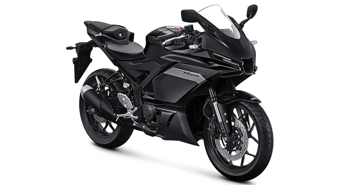 New Yamaha R25 Midnight Black