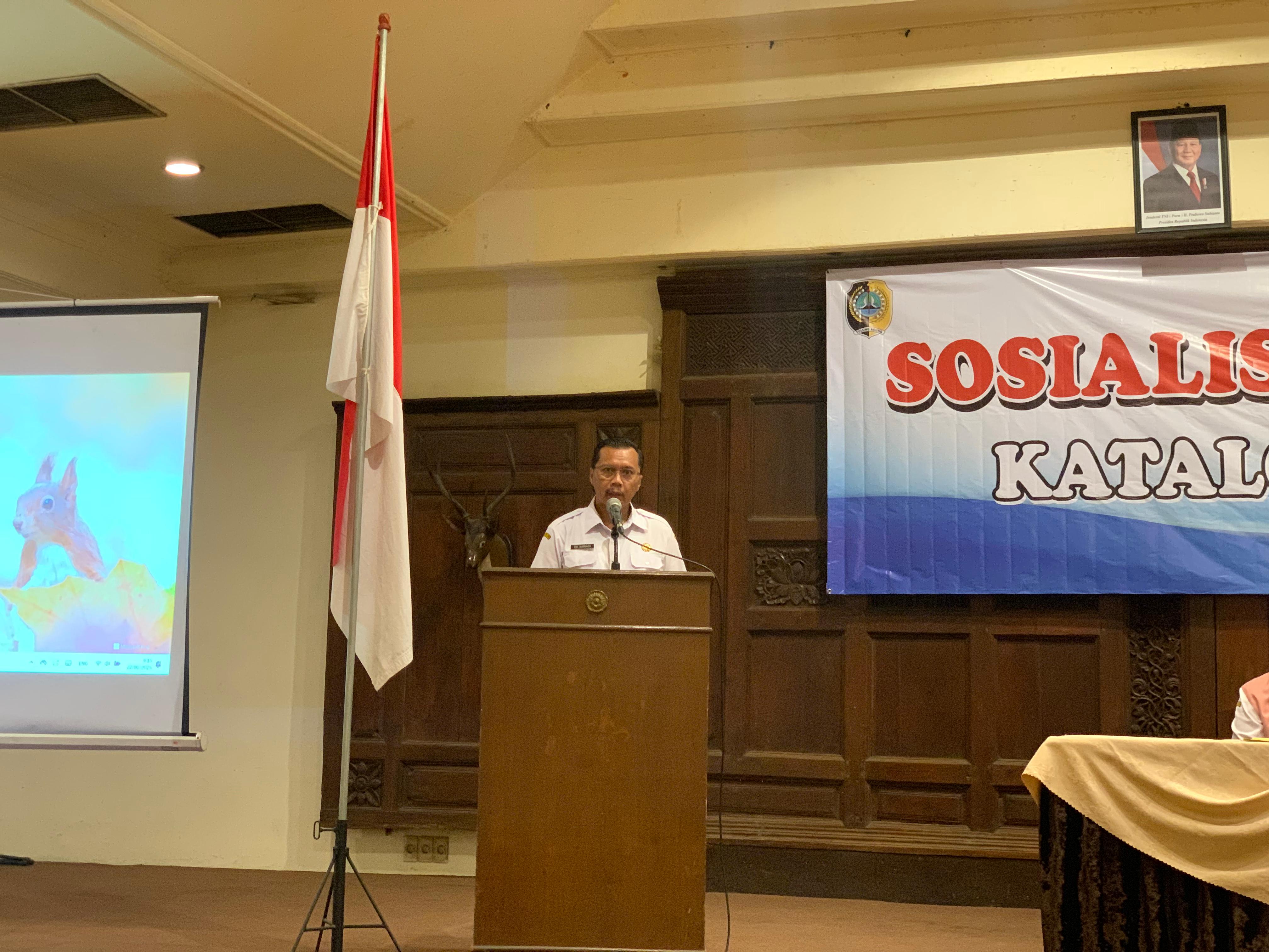 Sekda Kabupaten Tulungagung Tri Hariadi menyampaikan sambutan di agenda Sosialisasi Implementasi Katalog Elektronik v.6, Rabu (22/1).