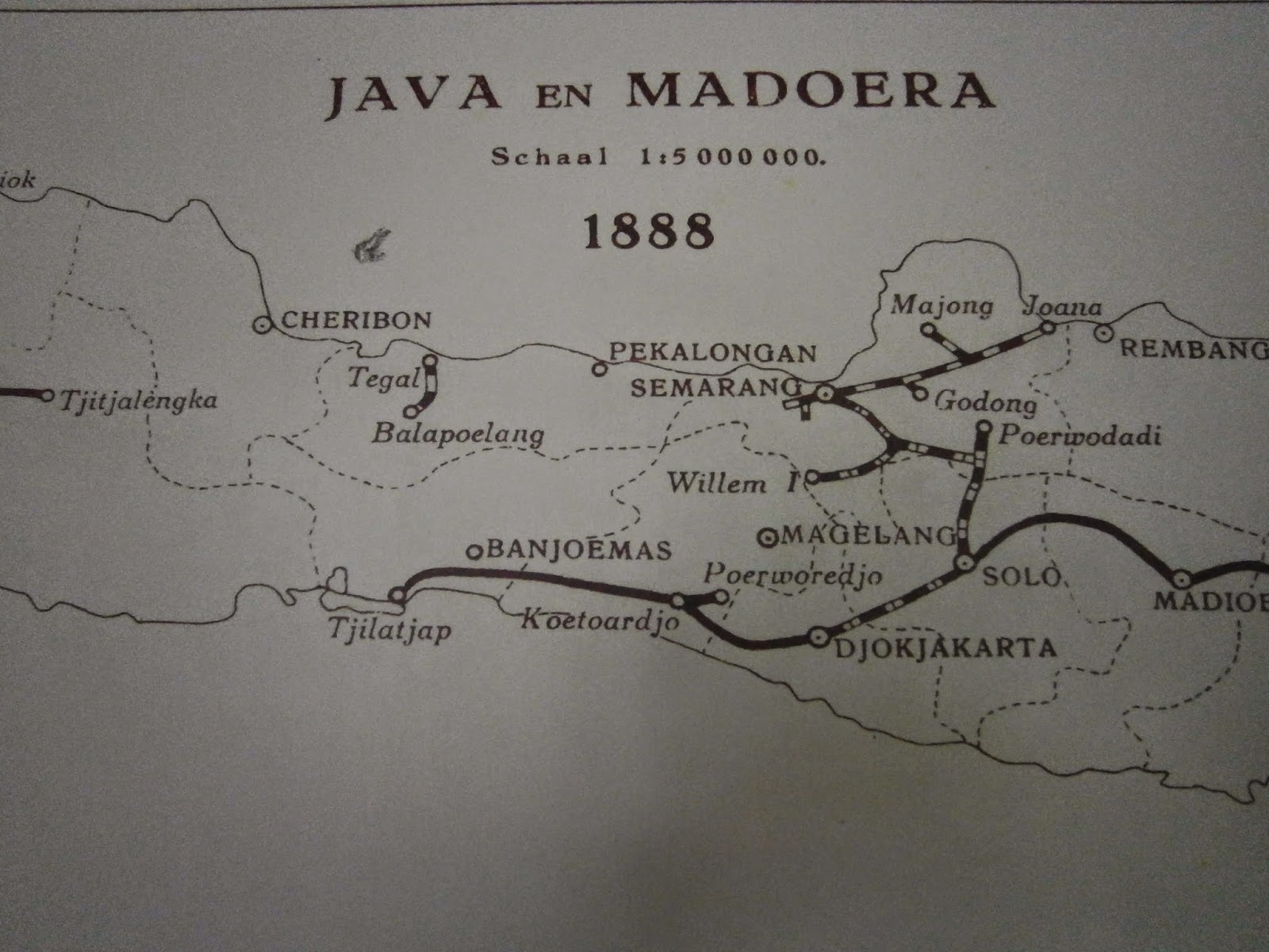 Peta jalur kereta api Jawa dan Madura pada 1888 (dipomojosari.blogspot.com)
