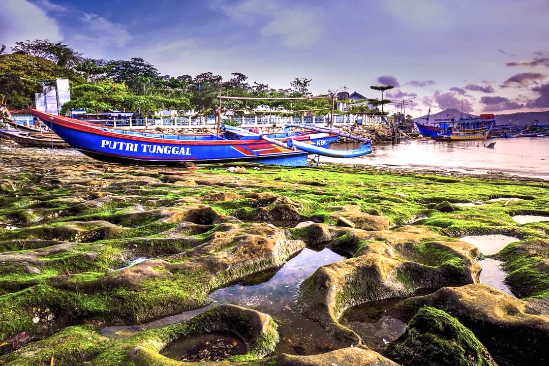 Wisata murah di Pantai Popoh hanya Rp 10 ribu nikmati pesona teluk indah