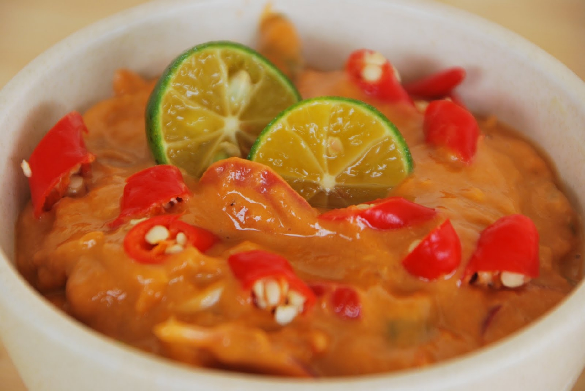Sambal tempoyak merupakan salah satu hasil olahan tempoyak durian (backpacker Jakarta)