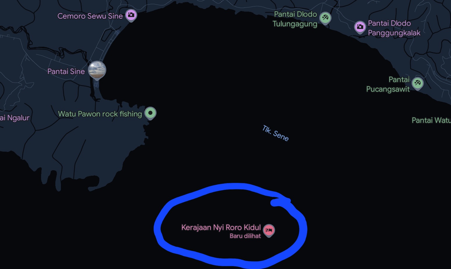 Tangkapan layar di Googgle Maps yang konon menunjuk Kerajaan Nyi Roro Kidul di selatan Tulungagung