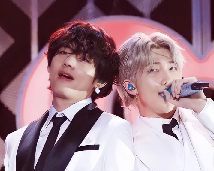 V dan RM idol BTS akan segera menyelesaikan wamil di tahun 2025