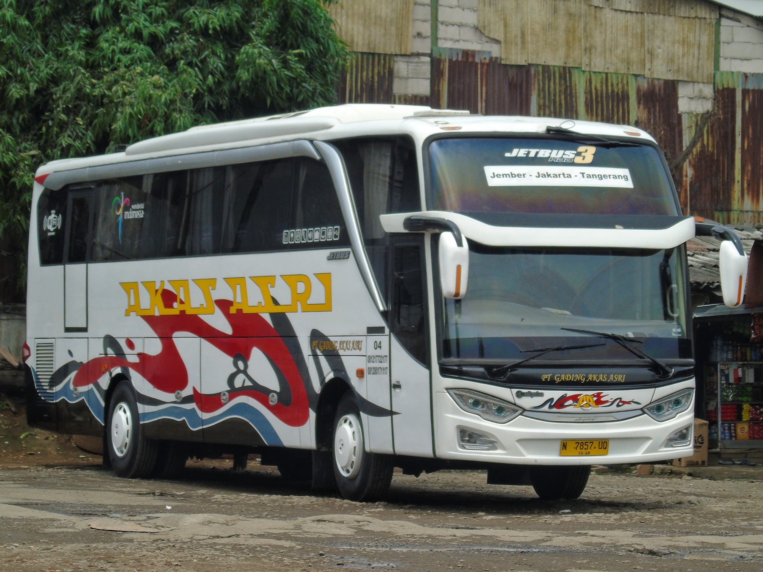 Armada AKAS Asri dengan body Jetbus HDD. (REDIGEST)