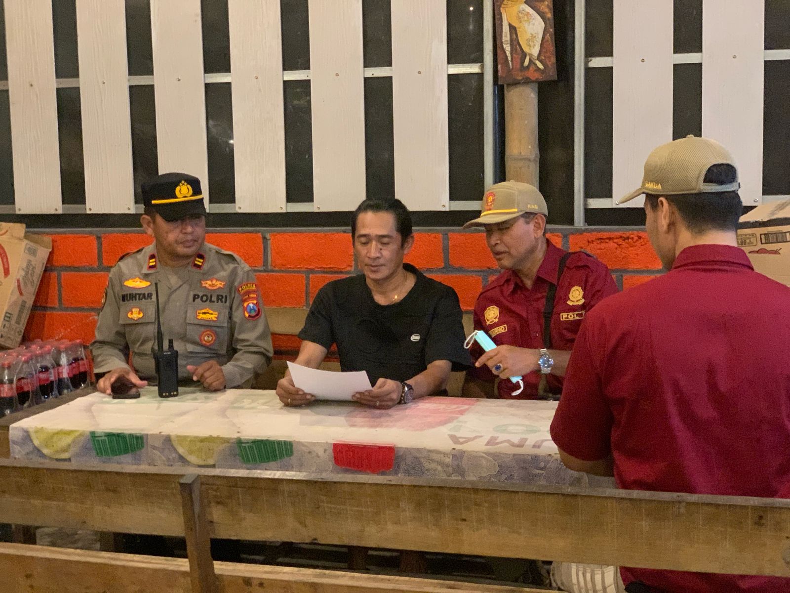 Salah satu usaha kafe Tulungagung terjaring razia tim gabungan, Selasa (11/3/2025) malam.
